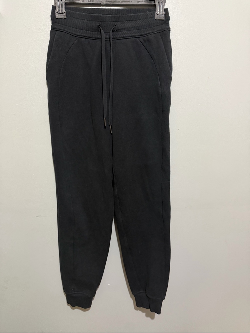 Lululemon black scuba jogger pants
